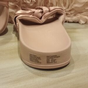 Elegant Pink Women's Slide Sandals